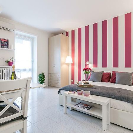 Violet Home - Loreto Milan Bagian luar foto