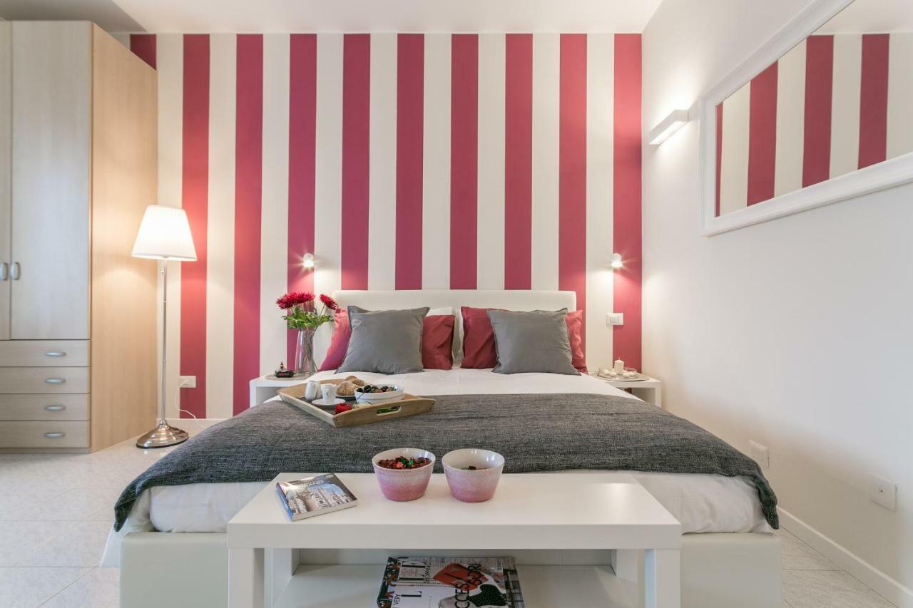 Violet Home - Loreto Milan Bagian luar foto